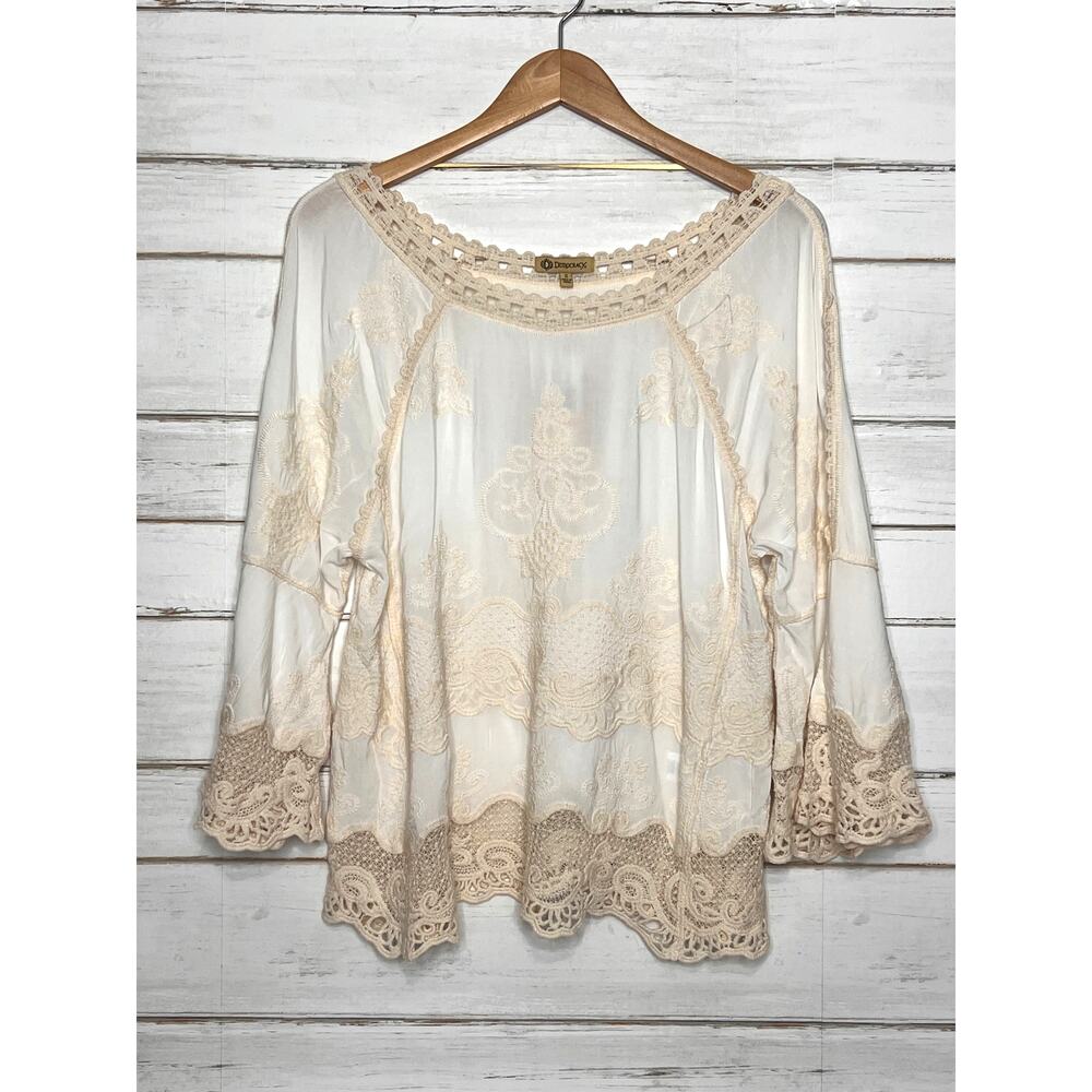 Democracy Ivory Embroidered Lace Boho Blouse Women’s Small Bell Sleeve Crochet